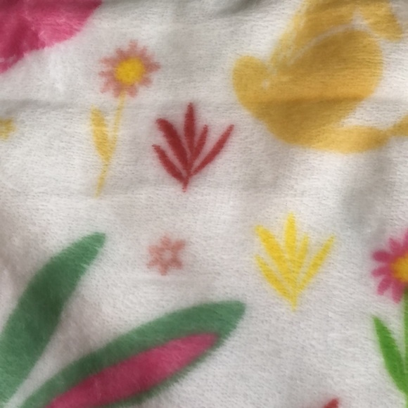 WAY TO CELEBRATE Bright Bunnies Plush Throw - Picture 4 of 9